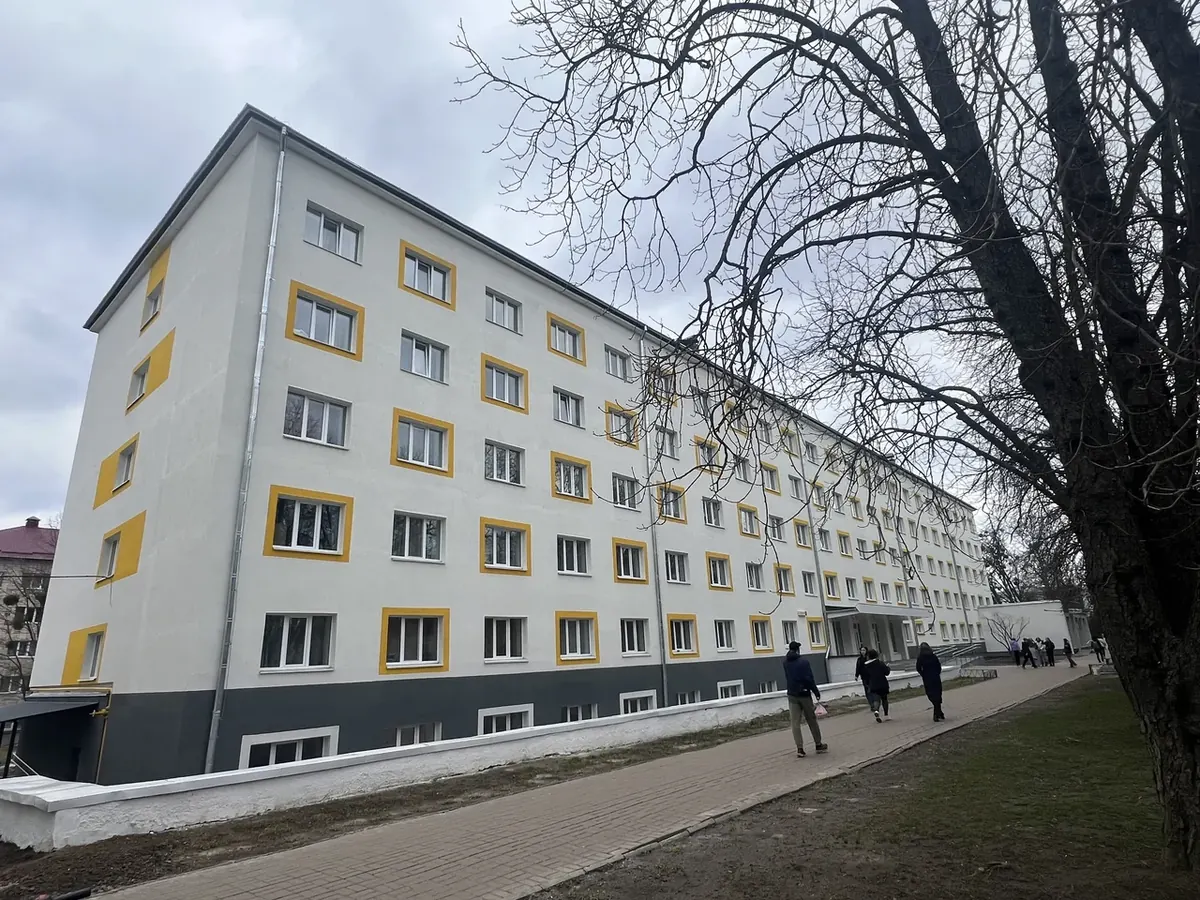 Сграда на студентско общежитие